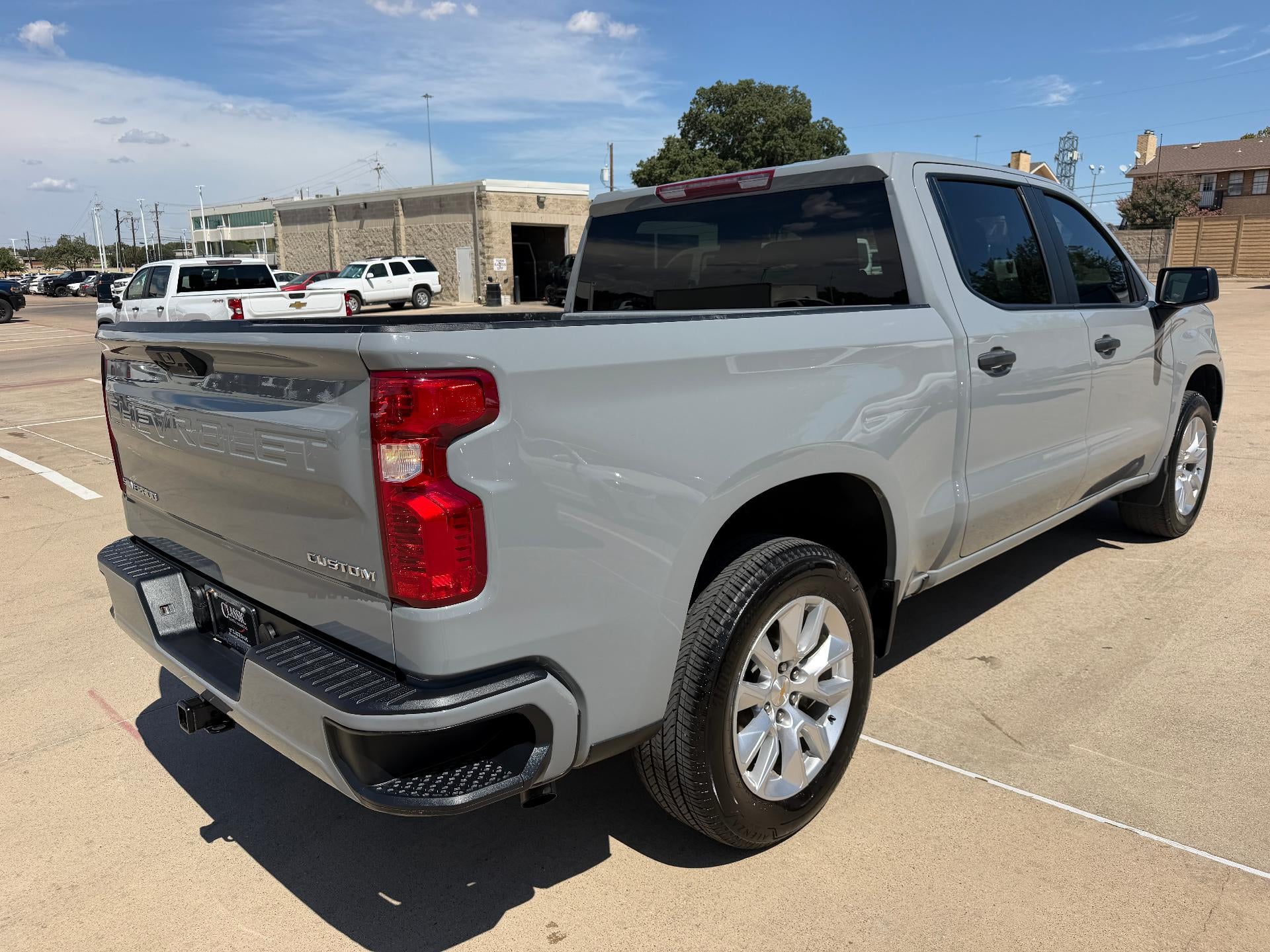 2025 Chevrolet Silverado 1500 Crew Cab Short Box 2-Wheel Drive Custom