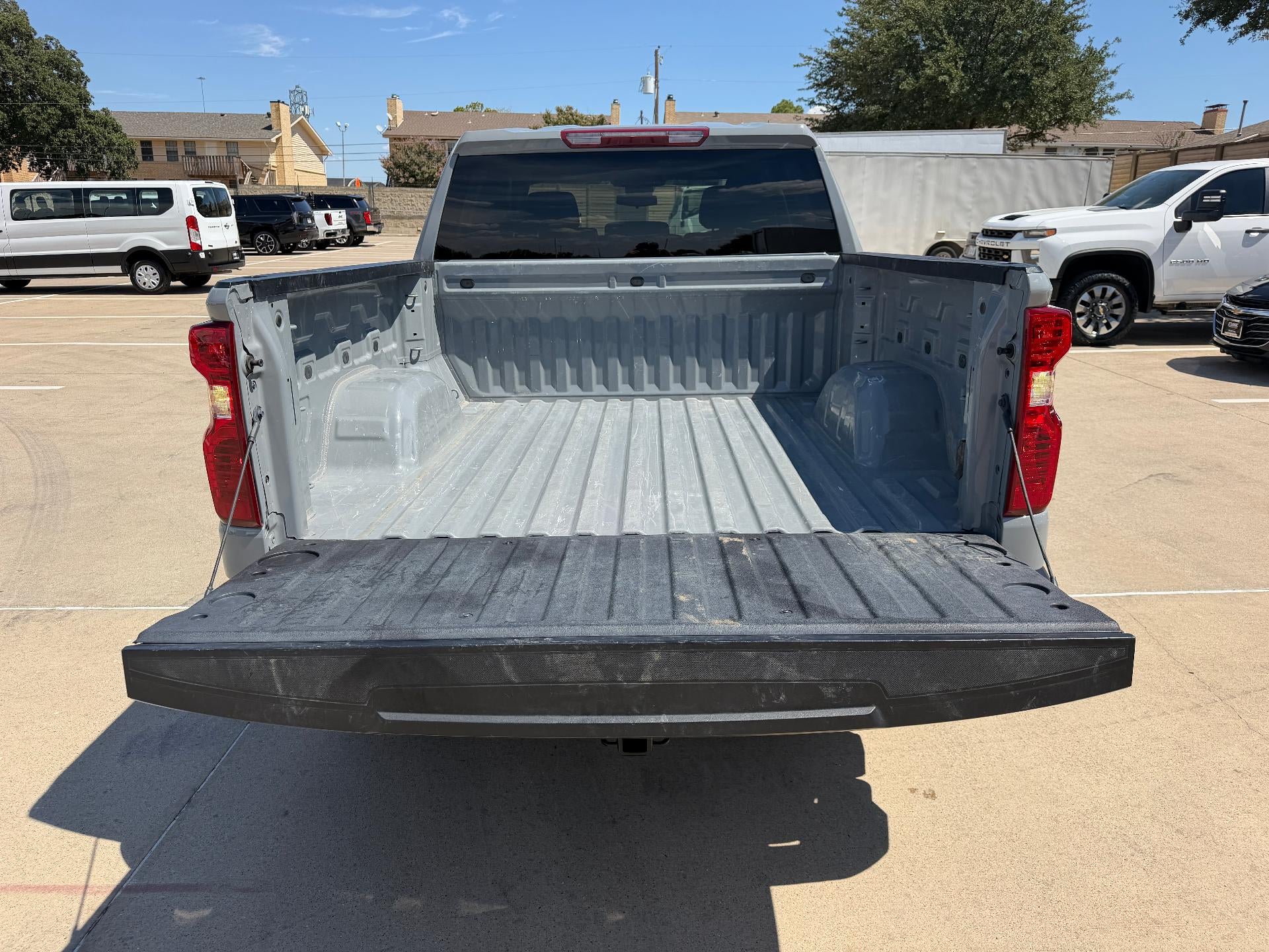 2025 Chevrolet Silverado 1500 Crew Cab Short Box 2-Wheel Drive Custom