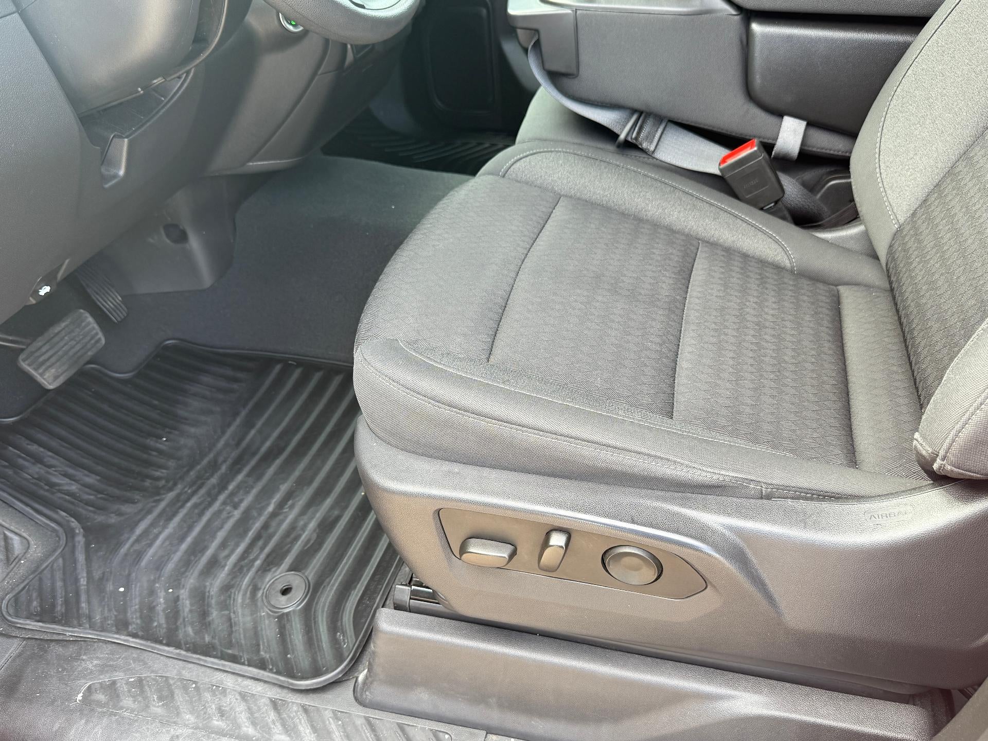 2023 Chevrolet Silverado 1500 Crew Cab Short Box 2-Wheel Drive Custom