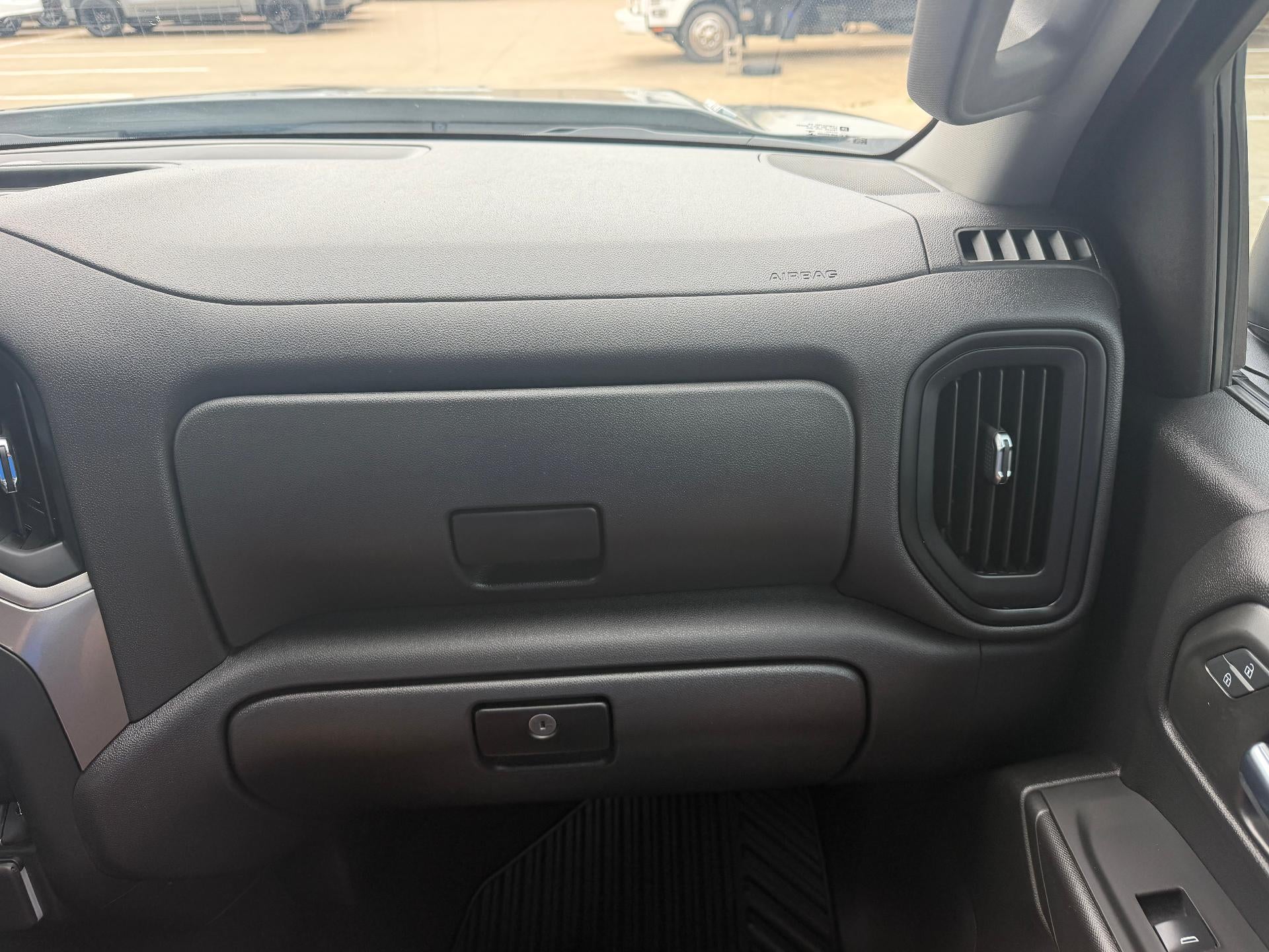2025 Chevrolet Silverado 1500 Crew Cab Short Box 4-Wheel Drive Custom