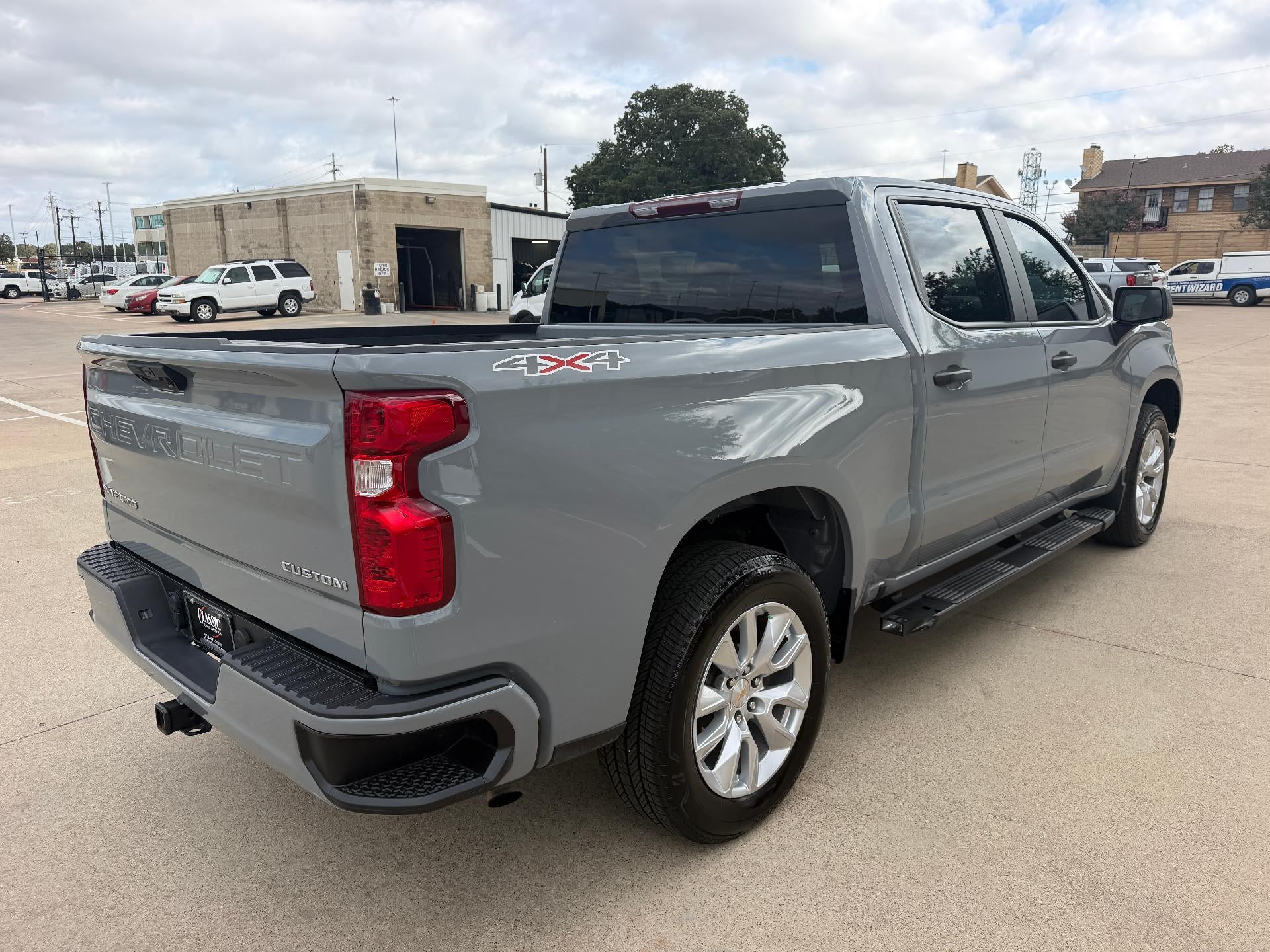 2025 Chevrolet Silverado 1500 Crew Cab Short Box 4-Wheel Drive Custom