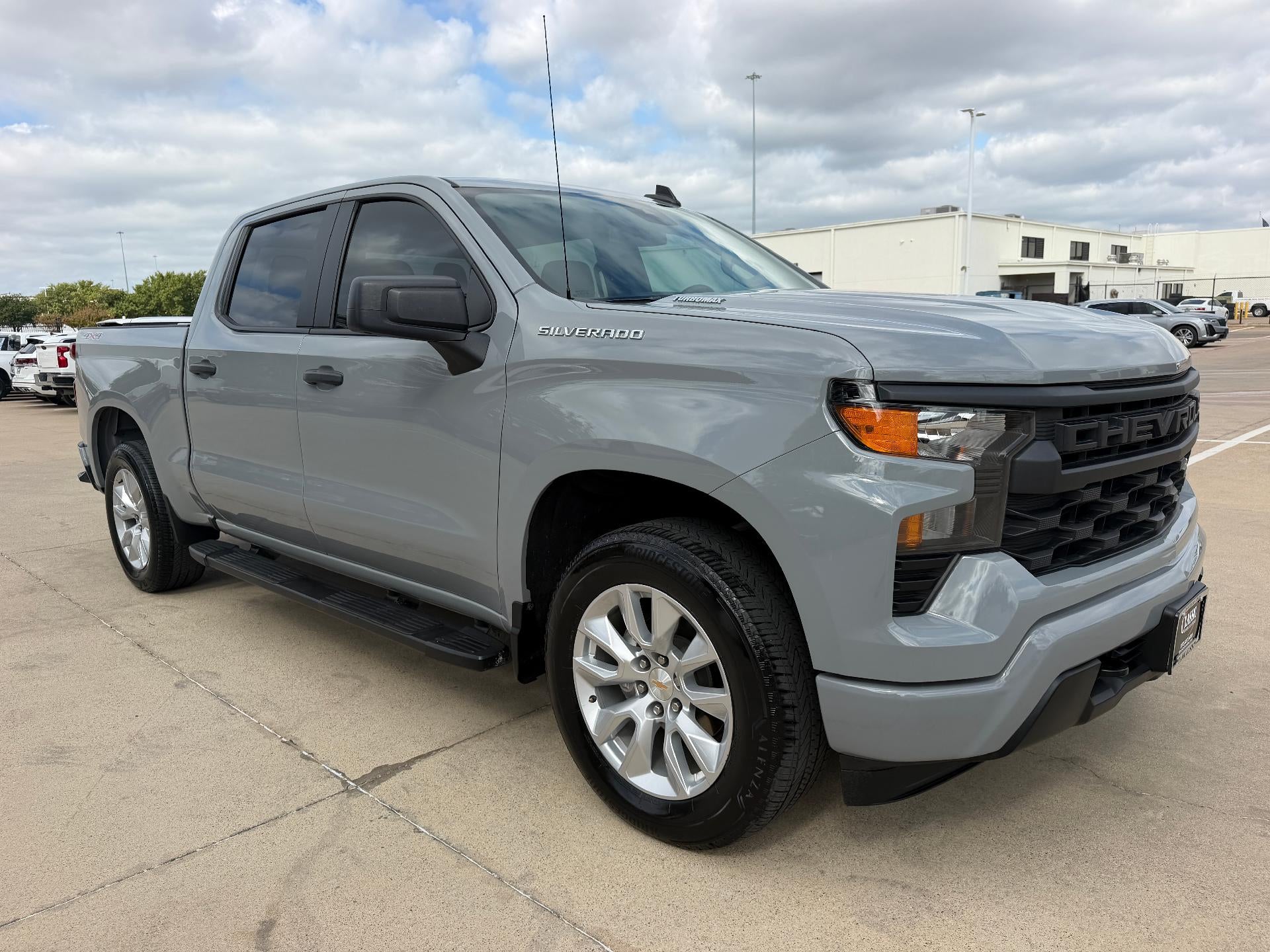 2025 Chevrolet Silverado 1500 Crew Cab Short Box 4-Wheel Drive Custom