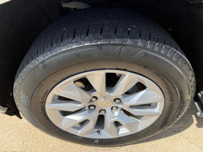 2021 Chevrolet Silverado 1500 Crew Cab Short Box 2-Wheel Drive Custom