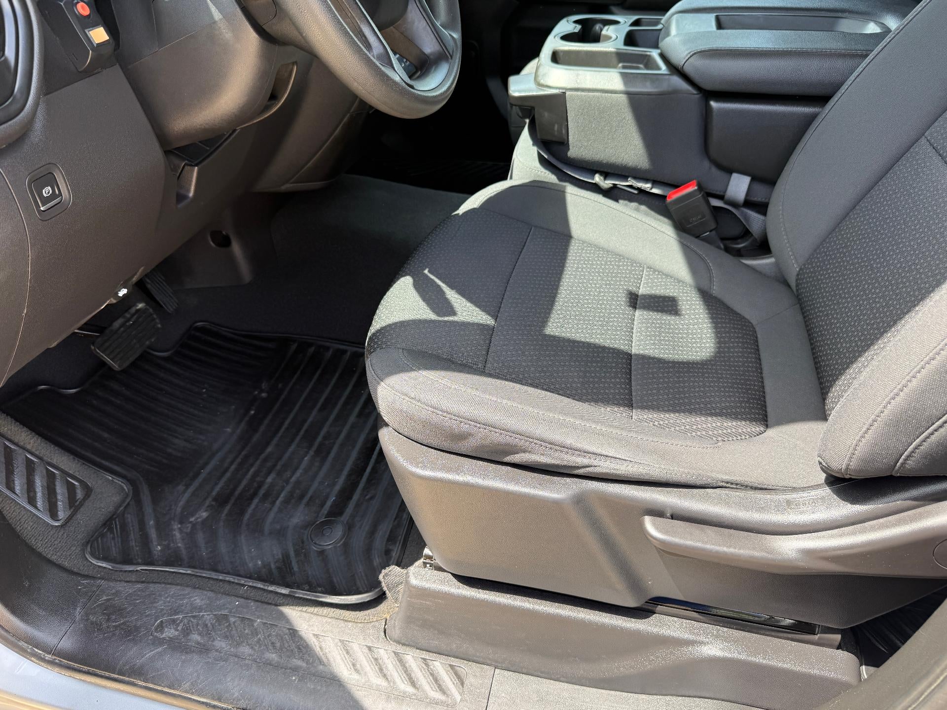 2021 Chevrolet Silverado 1500 Crew Cab Short Box 2-Wheel Drive Custom