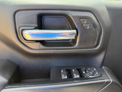 2021 Chevrolet Silverado 1500 Crew Cab Short Box 2-Wheel Drive Custom
