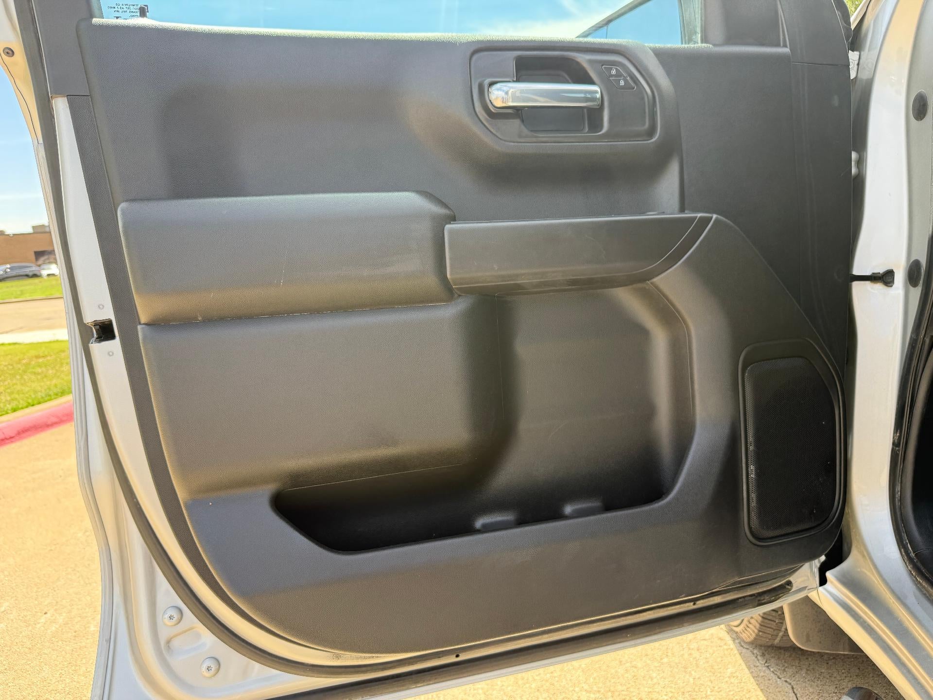 2021 Chevrolet Silverado 1500 Crew Cab Short Box 2-Wheel Drive Custom