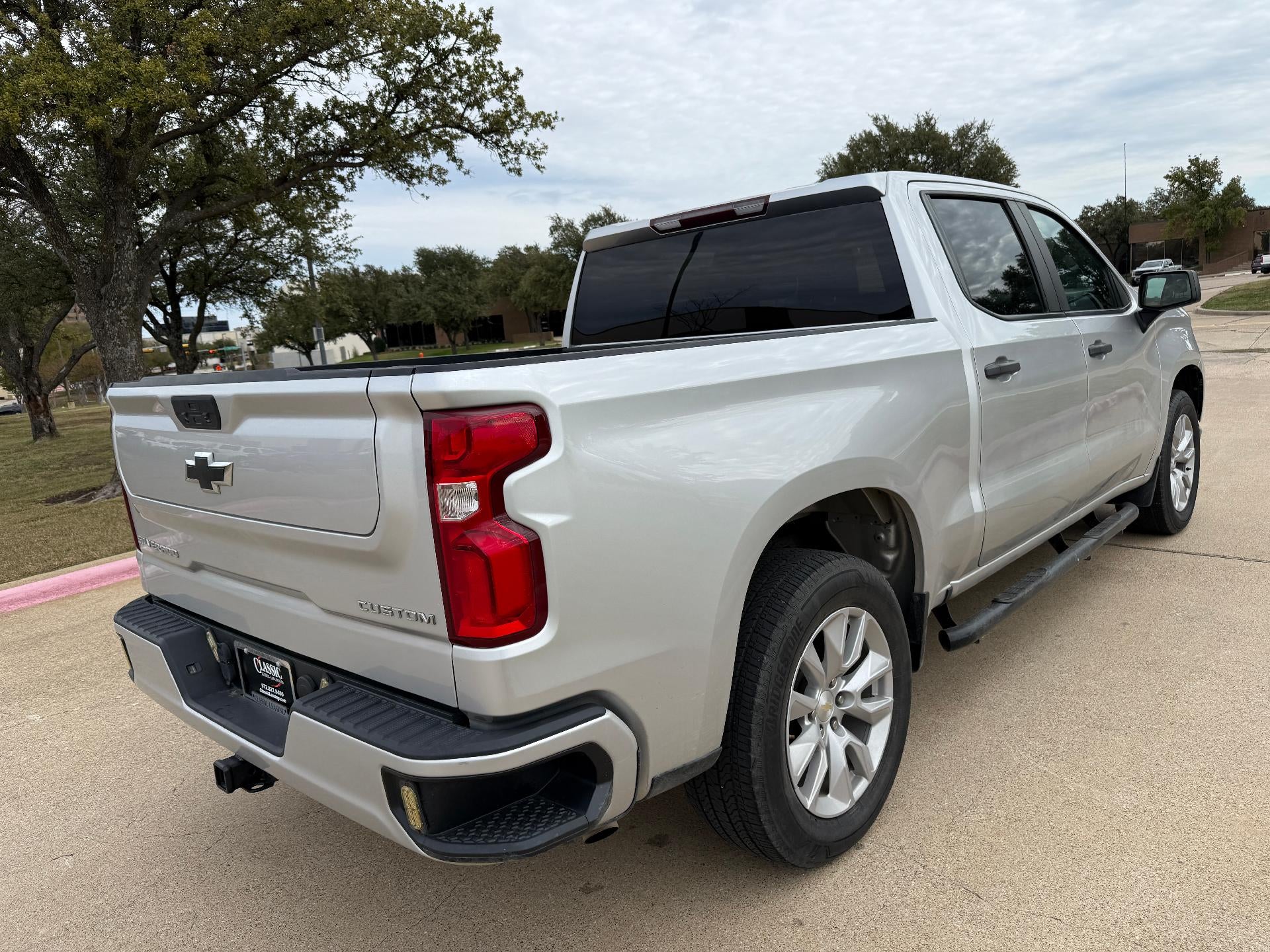 2021 Chevrolet Silverado 1500 Crew Cab Short Box 2-Wheel Drive Custom