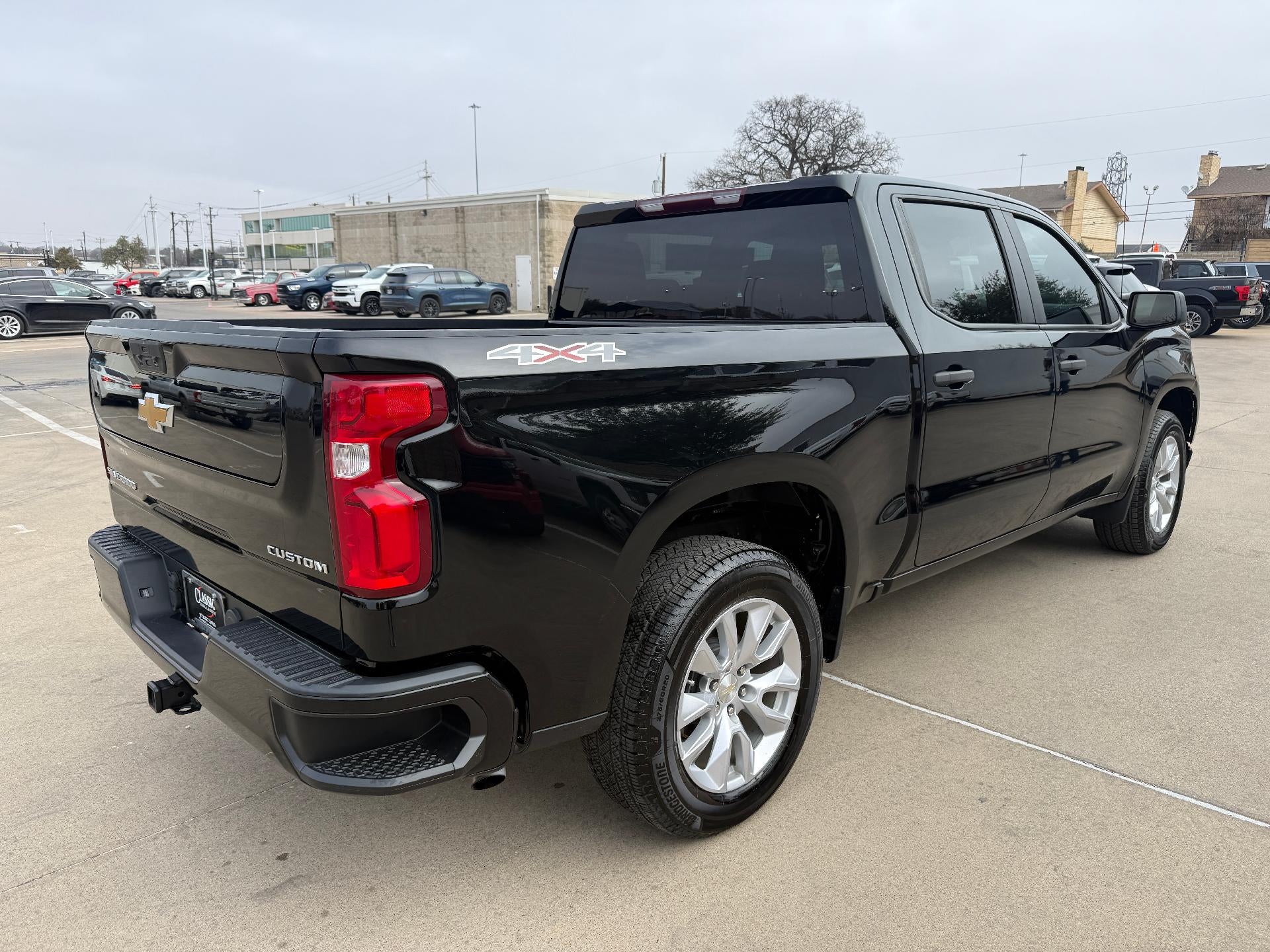 2022 Chevrolet Silverado 1500 LTD Crew Cab Short Box 4-Wheel Drive Custom