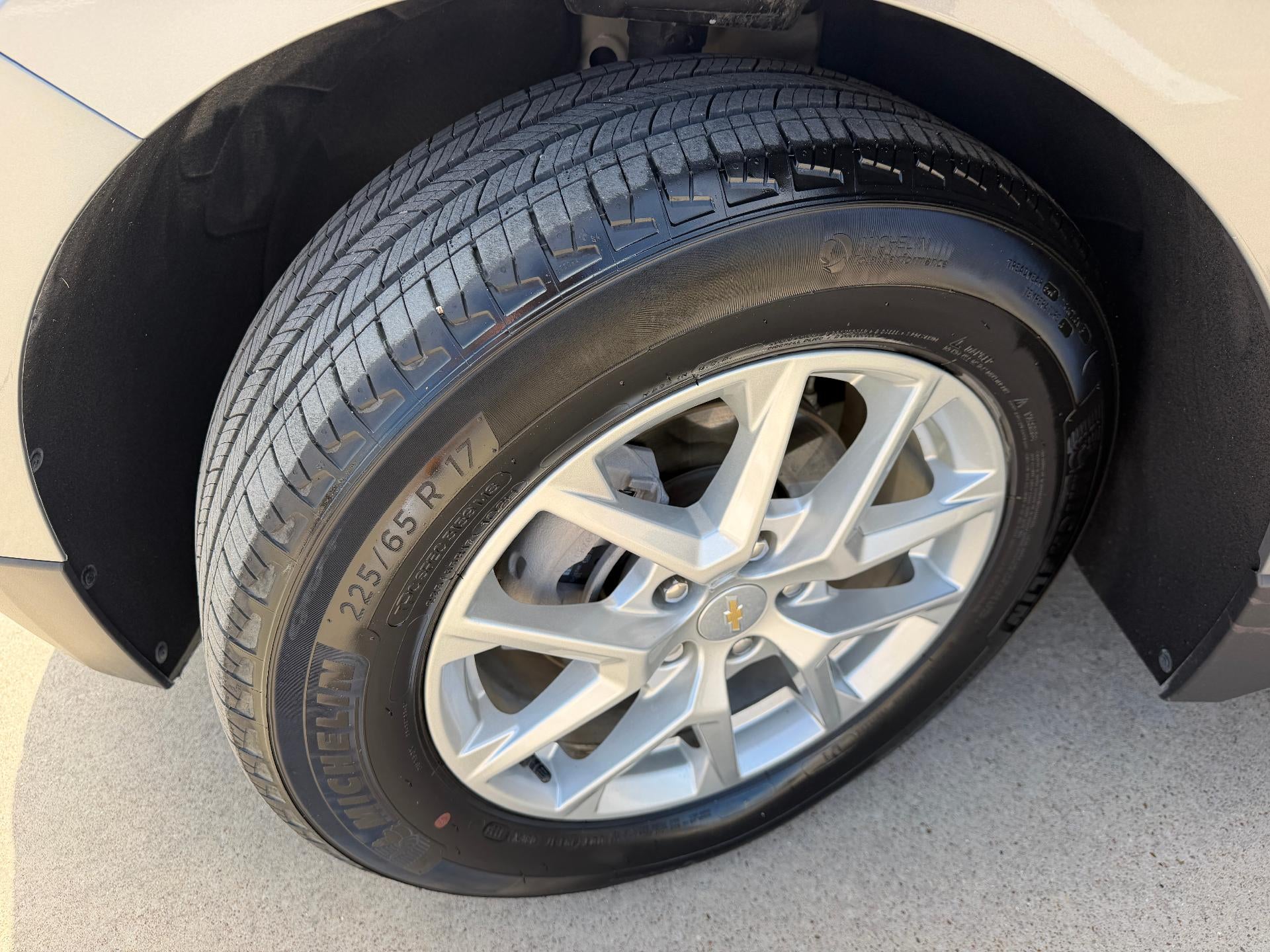 2023 Chevrolet Equinox FWD 4dr LS w/1LS