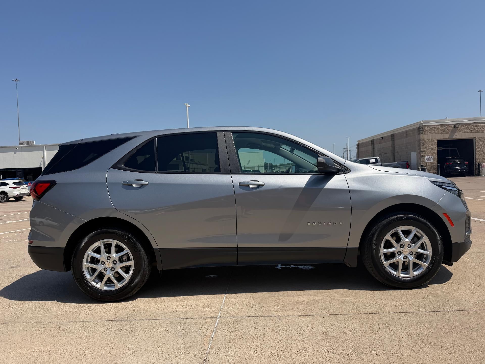 2023 Chevrolet Equinox FWD 4dr LS w/1LS