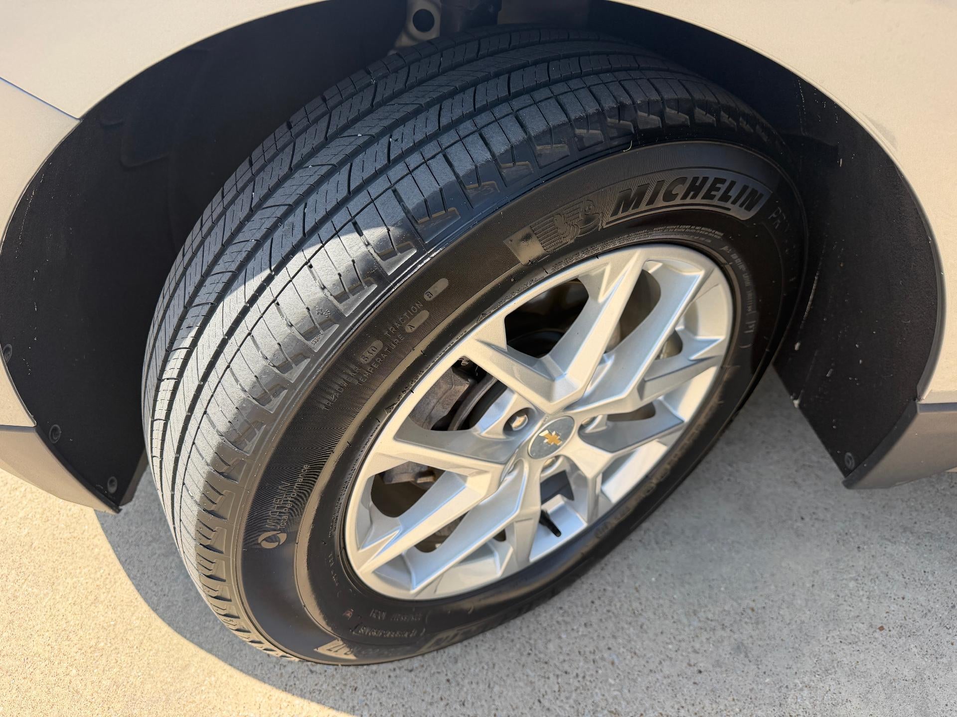 2023 Chevrolet Equinox FWD 4dr LS w/1LS