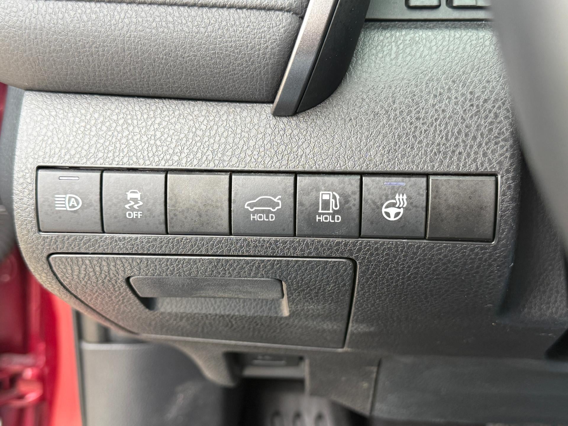 2022 Toyota Camry XLE HYBRID