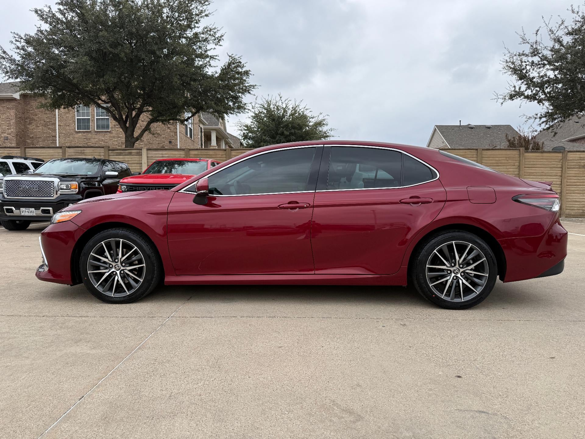 2022 Toyota Camry XLE HYBRID