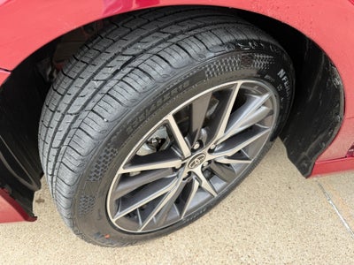 2022 Toyota Camry XLE HYBRID