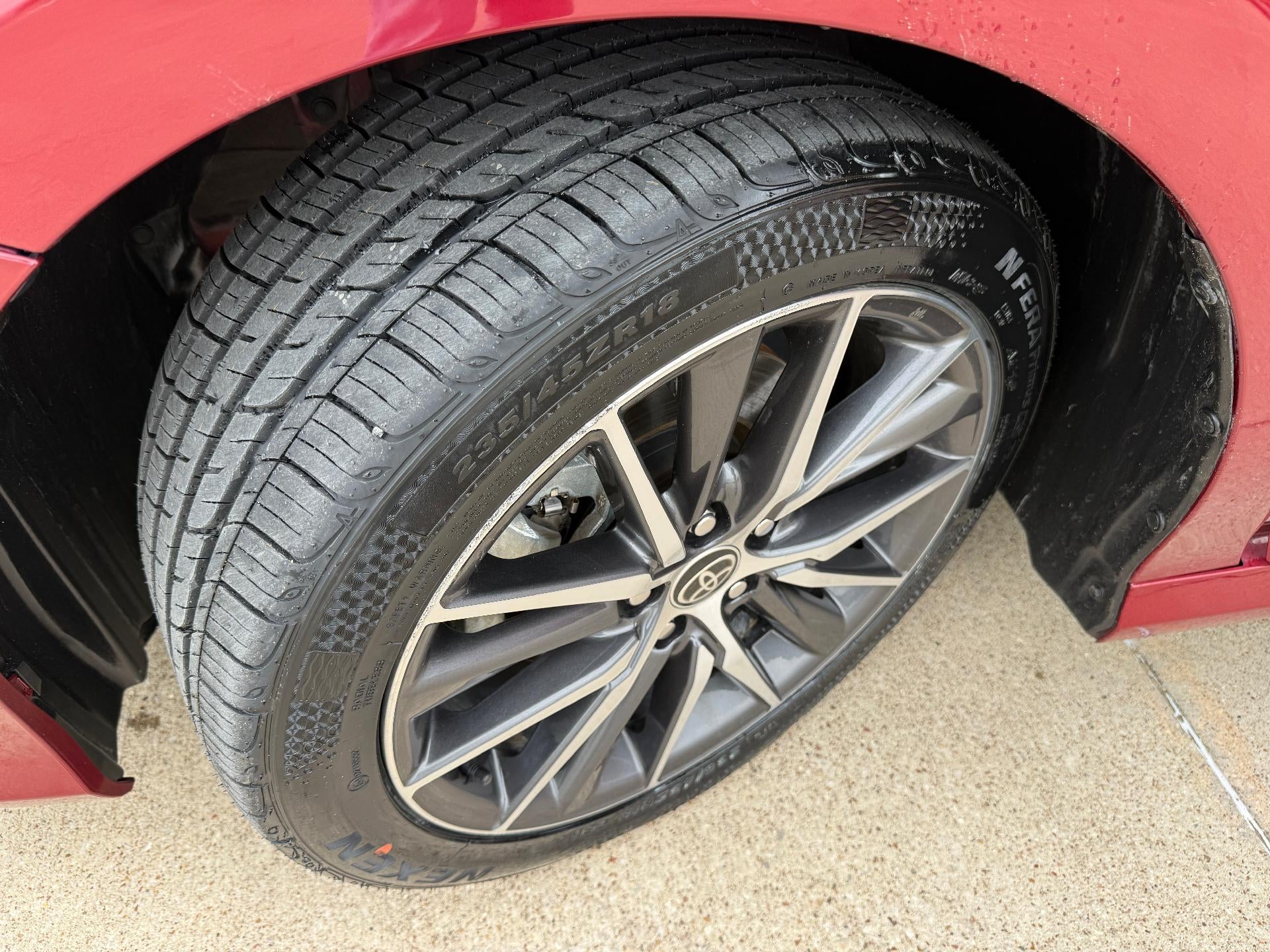 2022 Toyota Camry XLE HYBRID