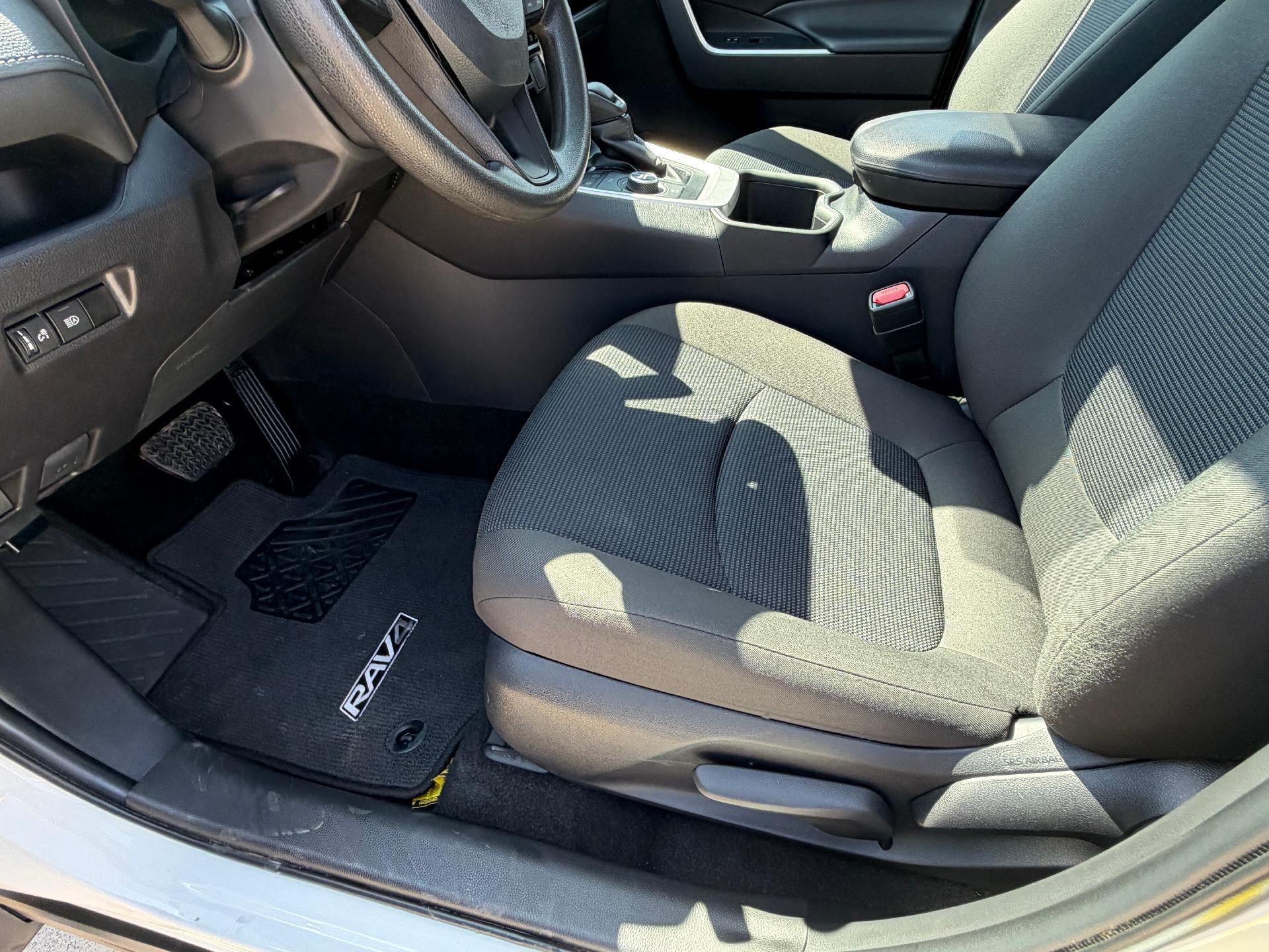 2025 Toyota RAV4 Hybrid LE AWD (Natl)