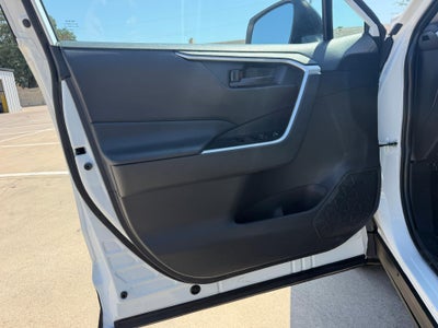 2025 Toyota RAV4 Hybrid LE AWD (Natl)