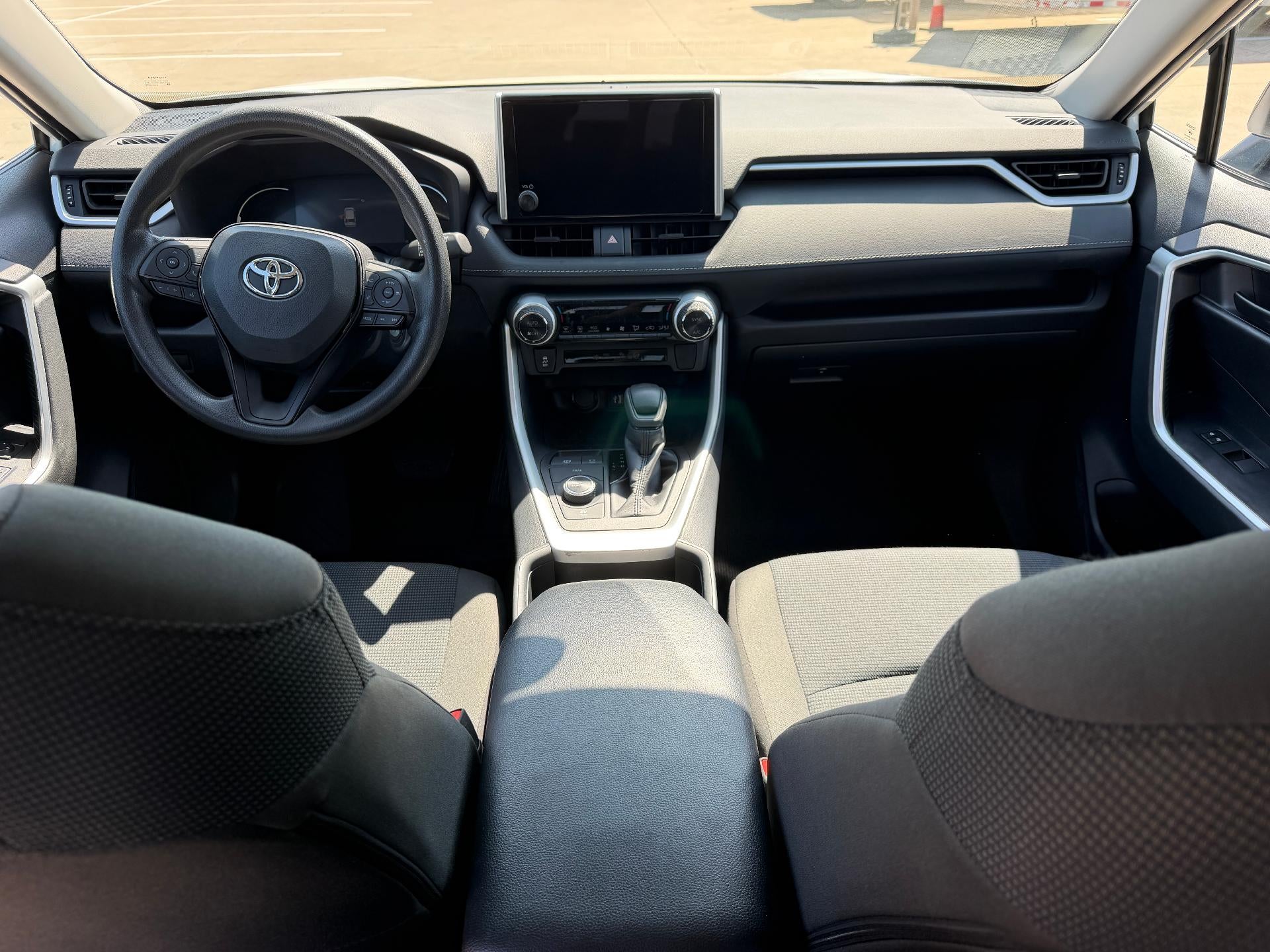 2025 Toyota RAV4 Hybrid LE AWD (Natl)