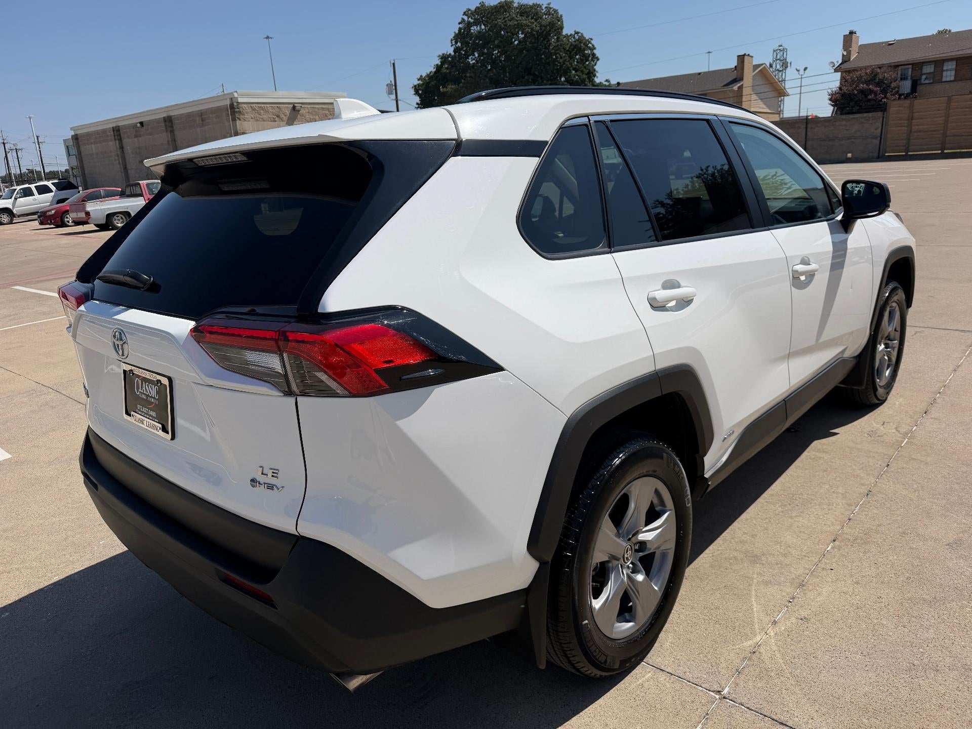2025 Toyota RAV4 Hybrid LE AWD (Natl)