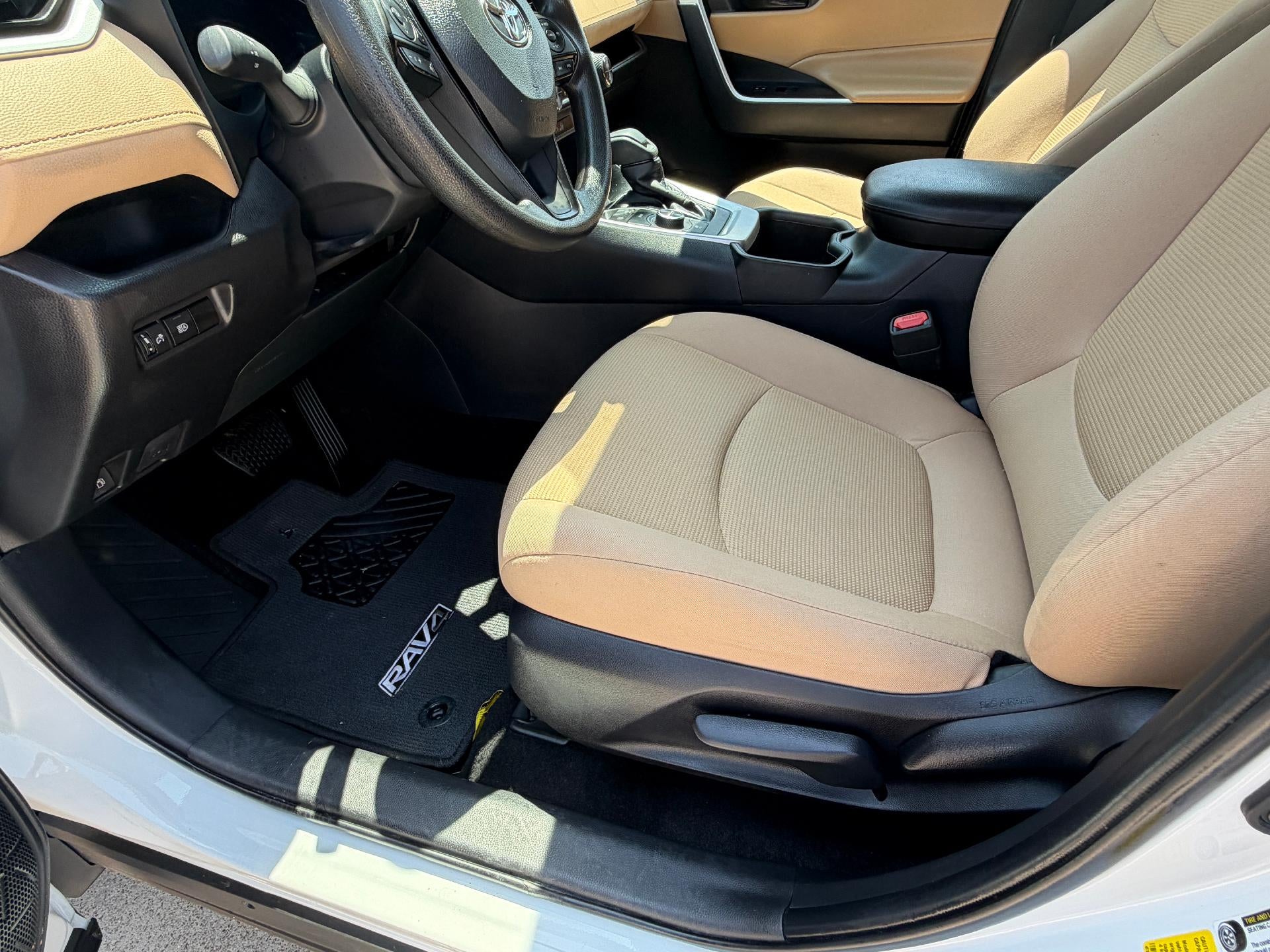 2025 Toyota RAV4 Hybrid LE AWD (Natl)