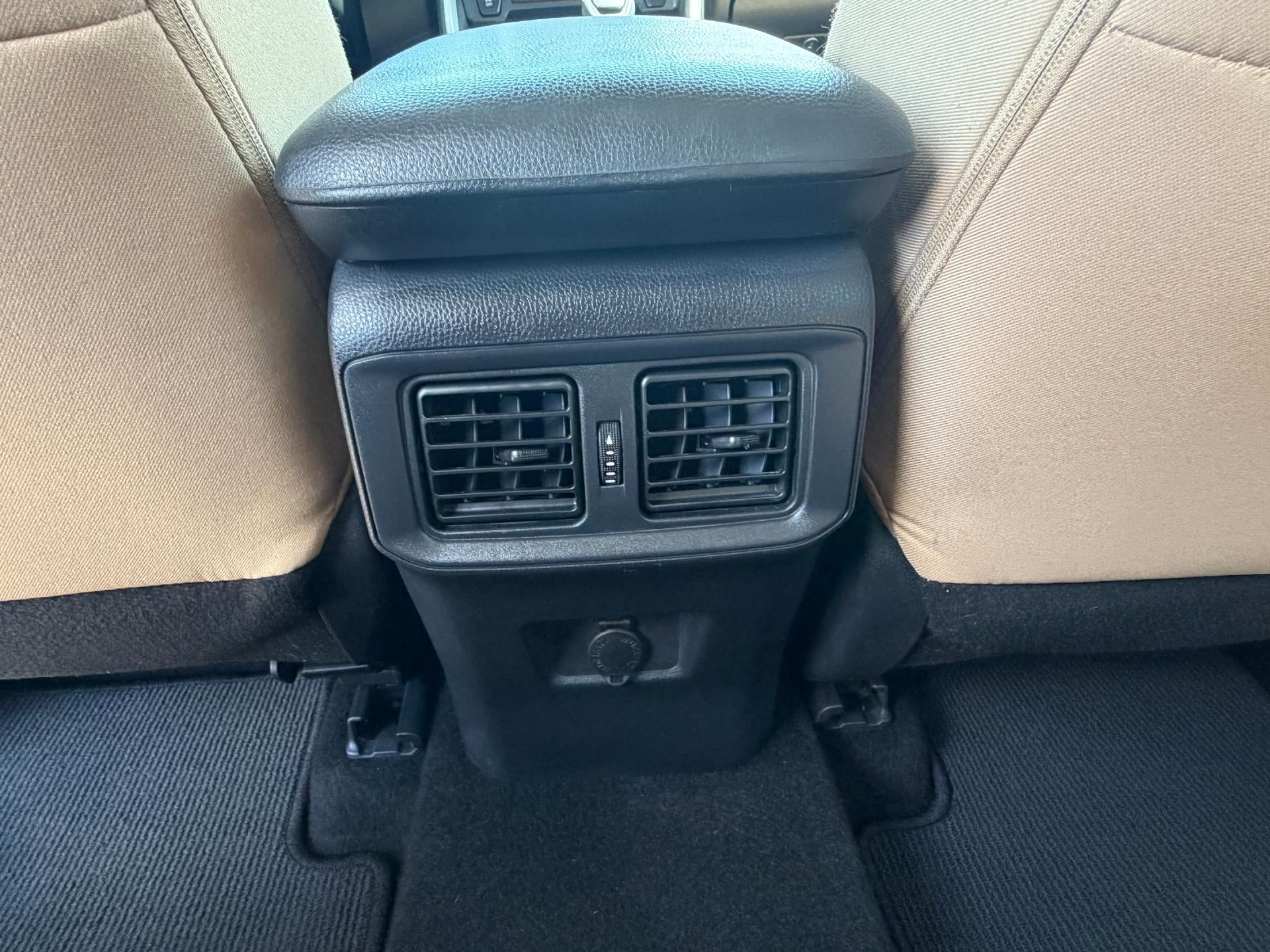 2025 Toyota RAV4 Hybrid LE AWD (Natl)