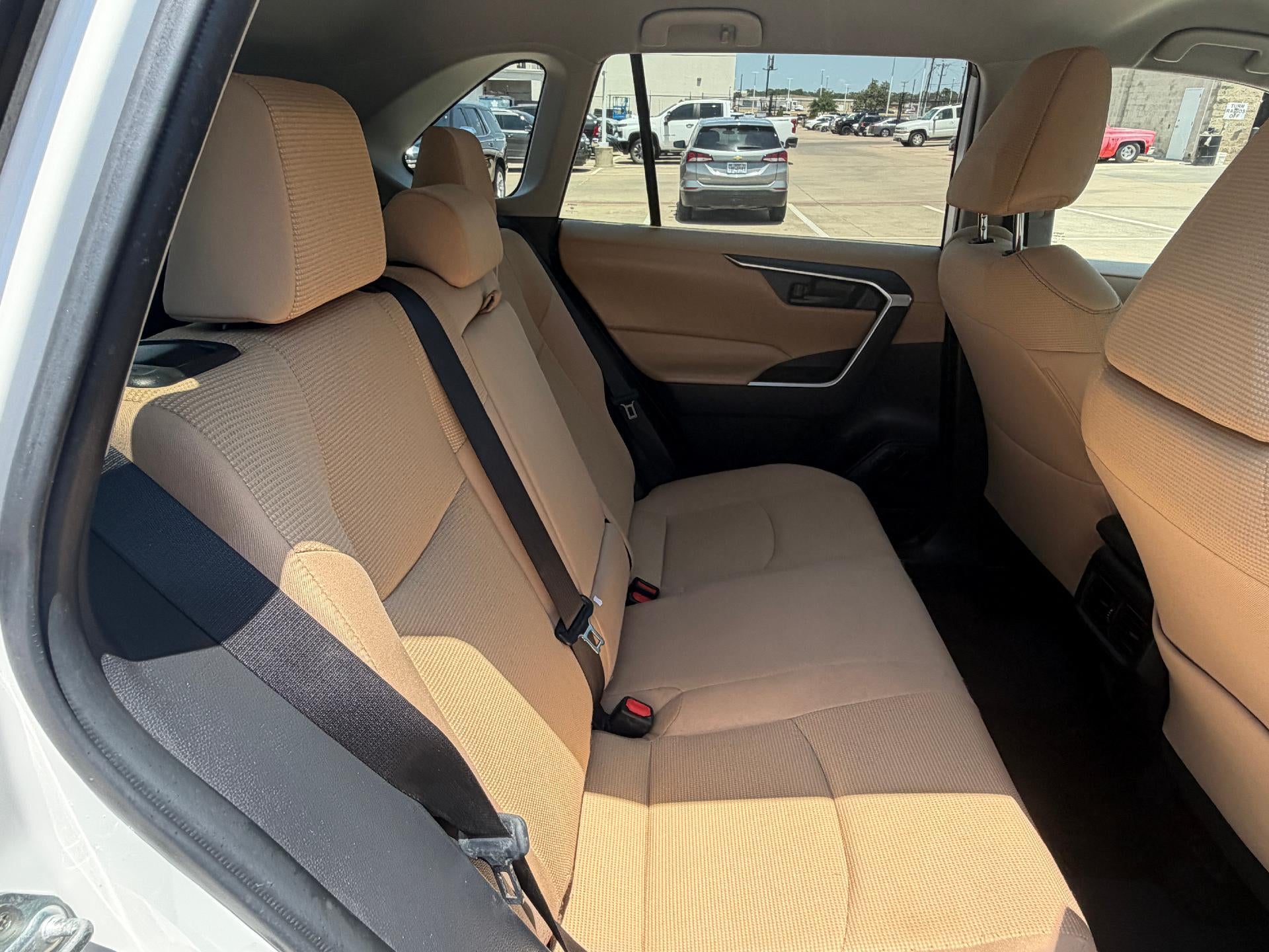 2025 Toyota RAV4 Hybrid LE AWD (Natl)