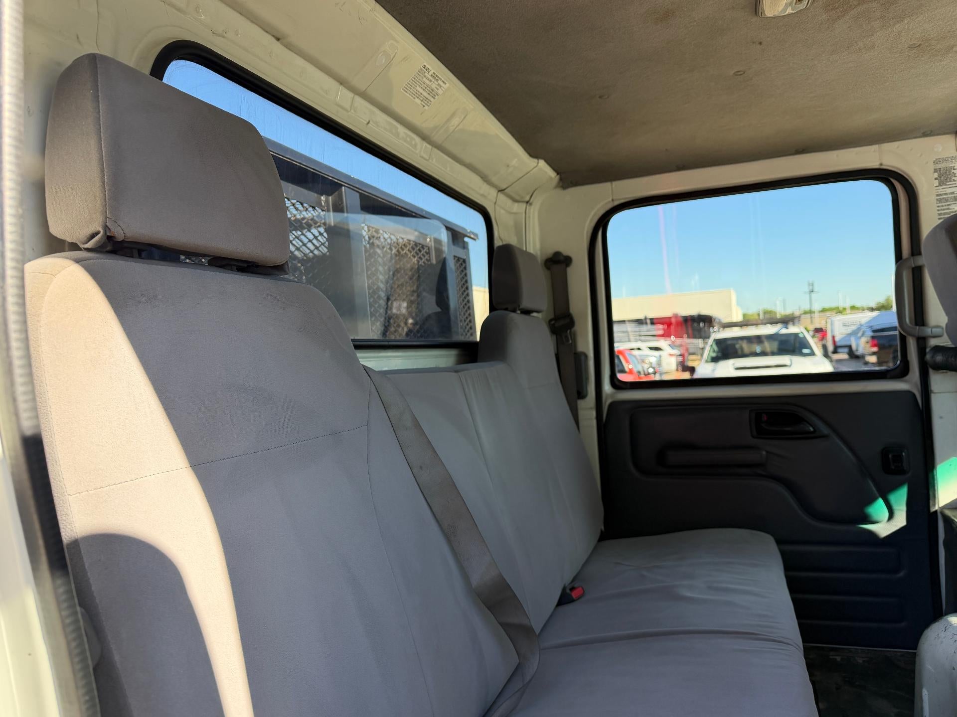 2017 Isuzu NPR/ NPR-HD Base