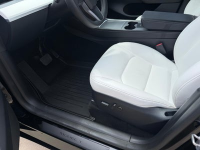 2024 Tesla Model Y Long Range AWD