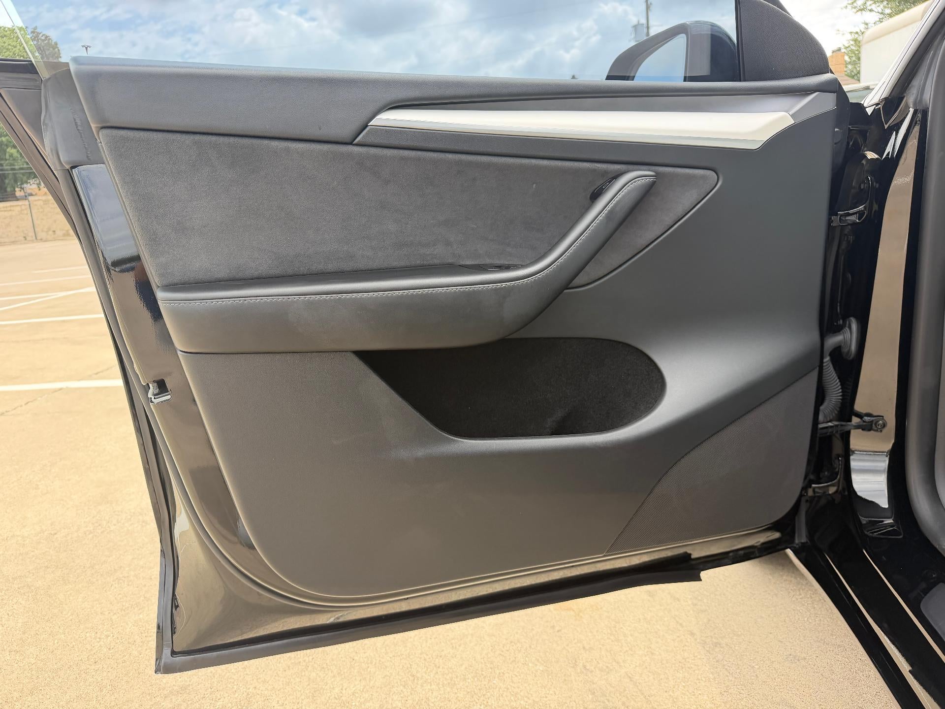 2024 Tesla Model Y Long Range AWD
