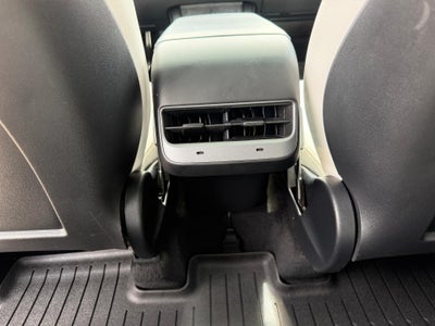 2024 Tesla Model Y Long Range AWD
