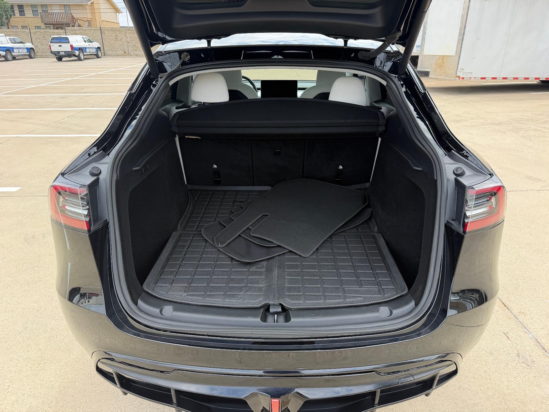 2024 Tesla Model Y Long Range AWD
