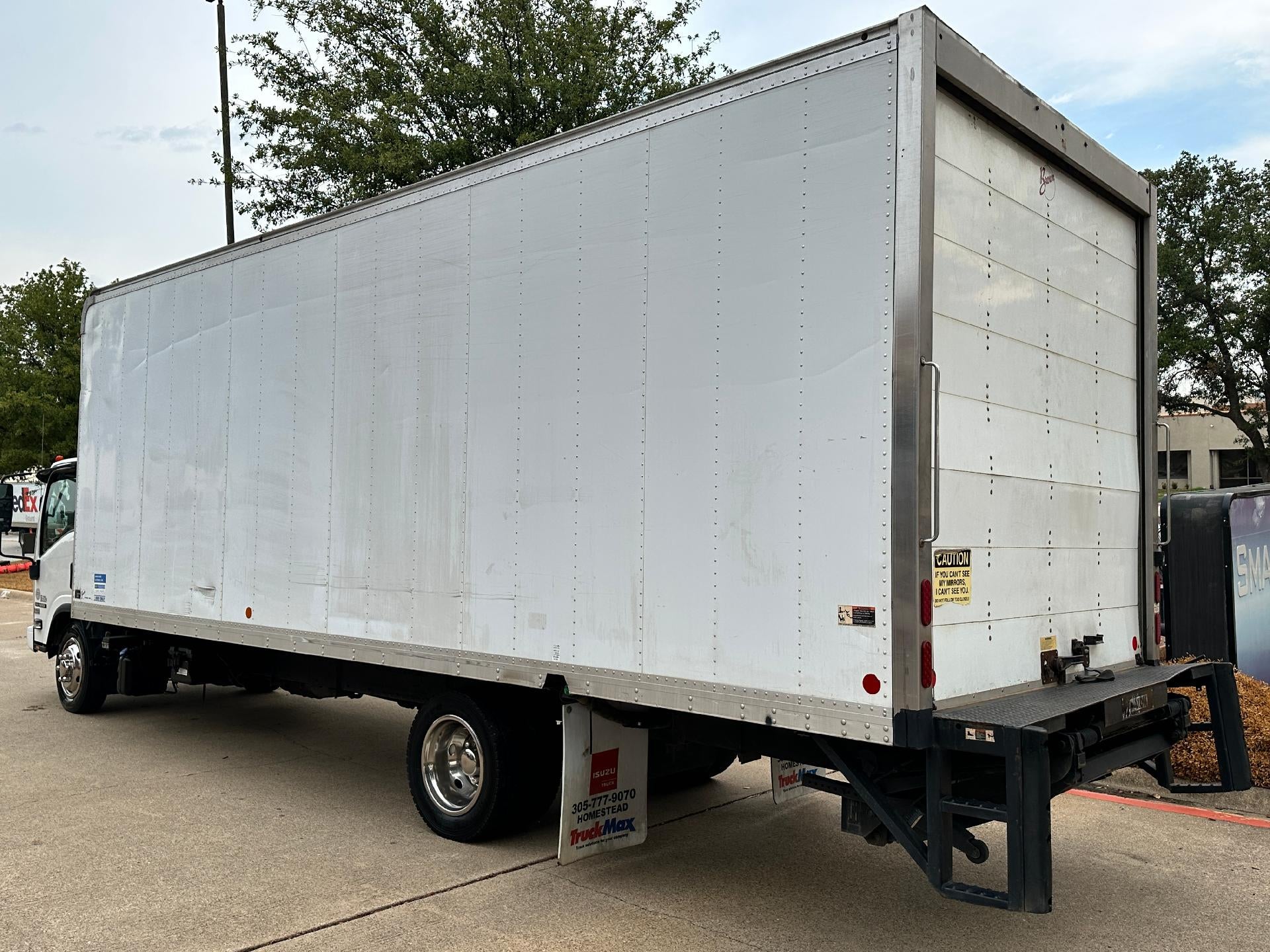 2016 Isuzu NRR DSL REG AT Base