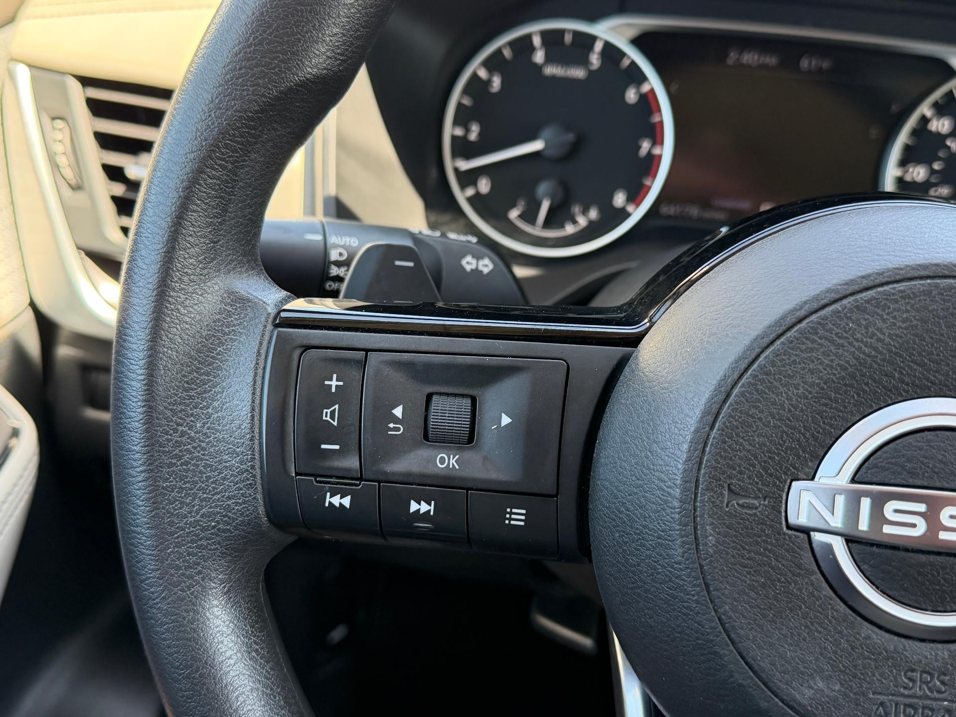 2023 Nissan Rogue FWD SV *Ltd Avail*