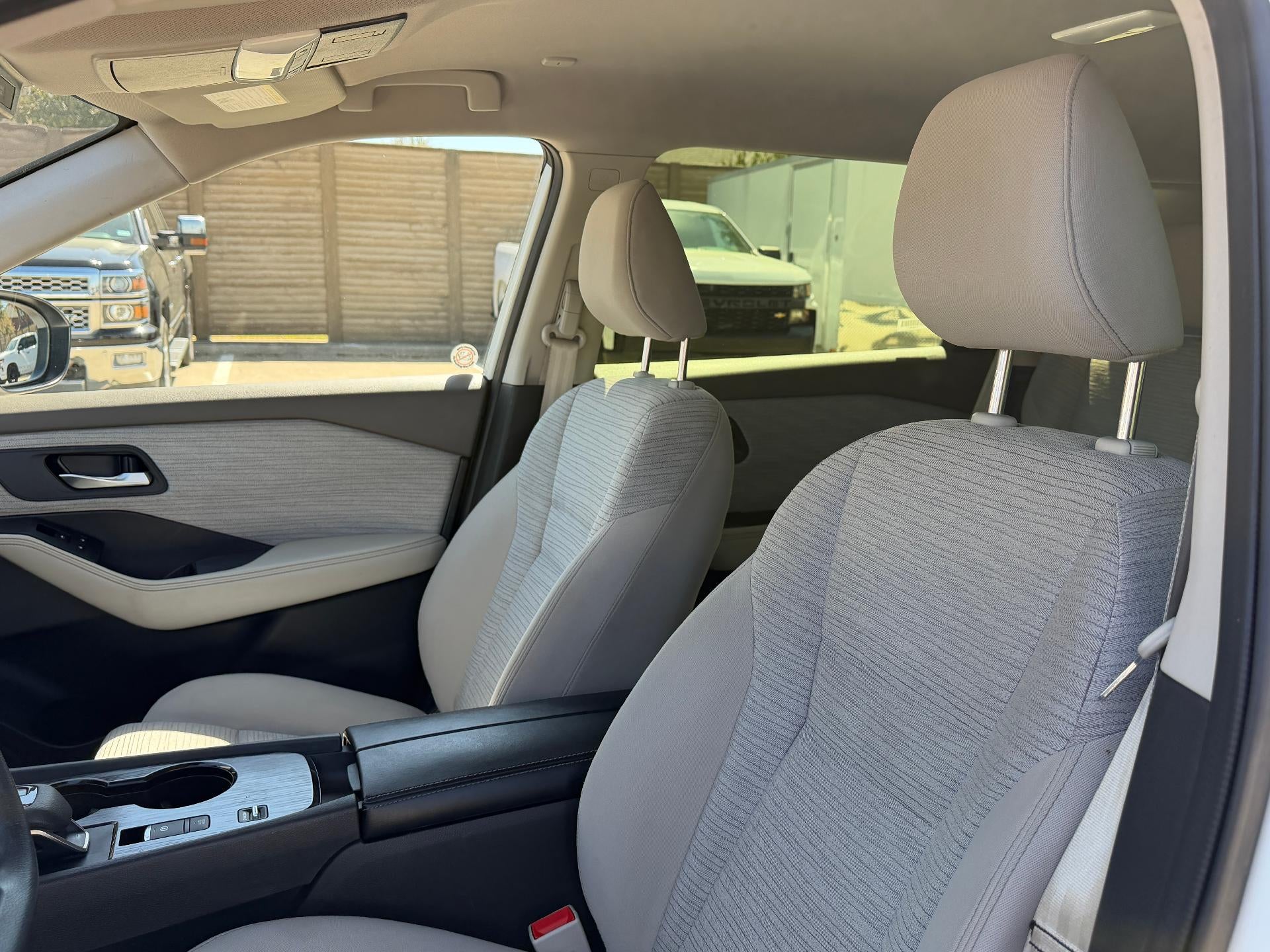 2023 Nissan Rogue FWD SV *Ltd Avail*