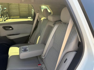 2023 Nissan Rogue FWD SV *Ltd Avail*