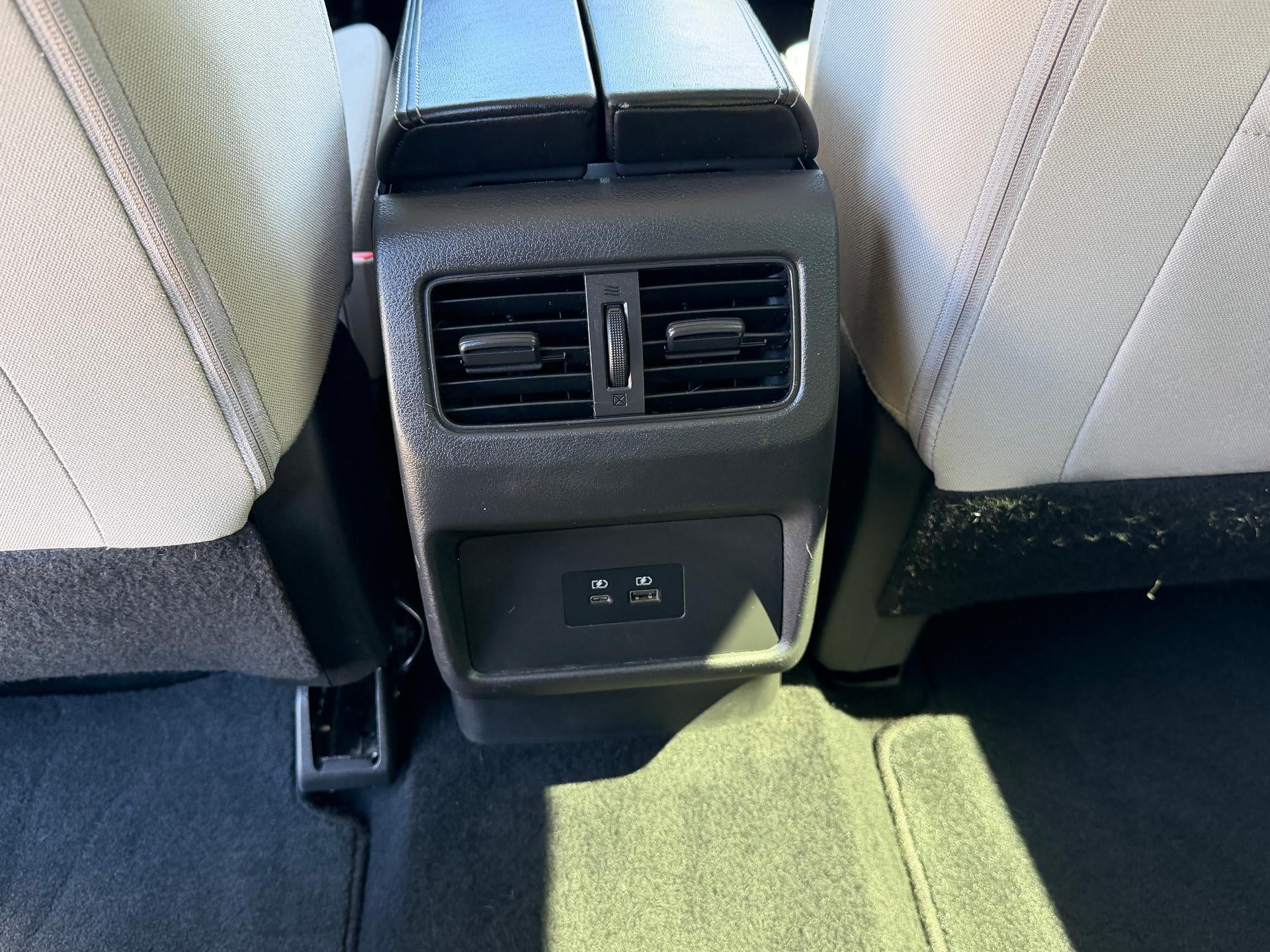 2023 Nissan Rogue FWD SV *Ltd Avail*