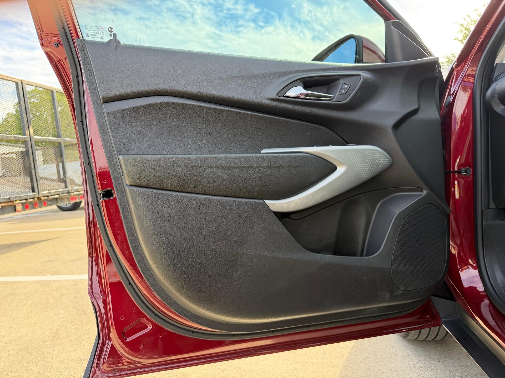 2024 Chevrolet Trax FWD 4dr LS