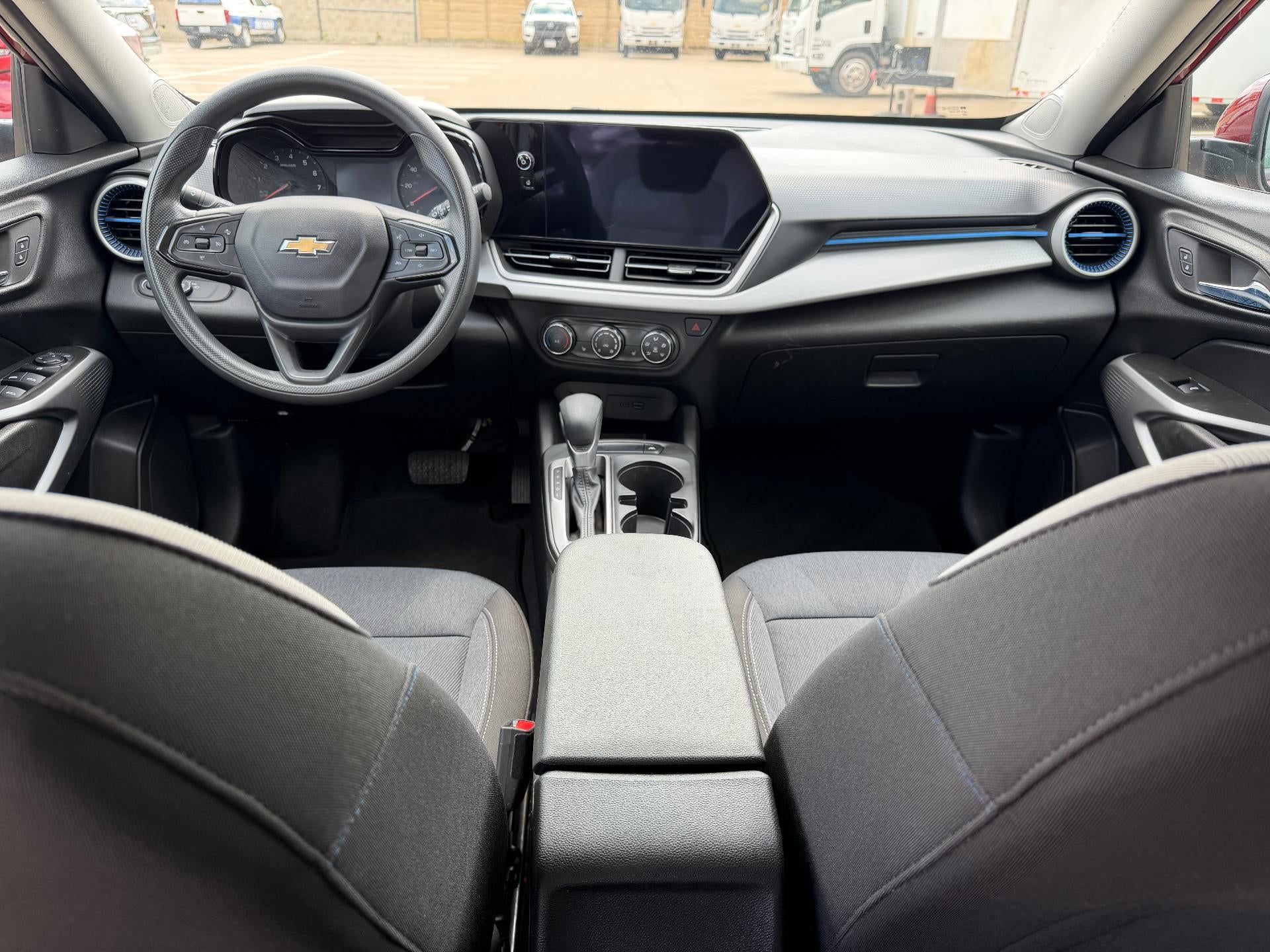 2024 Chevrolet Trax FWD 4dr LS