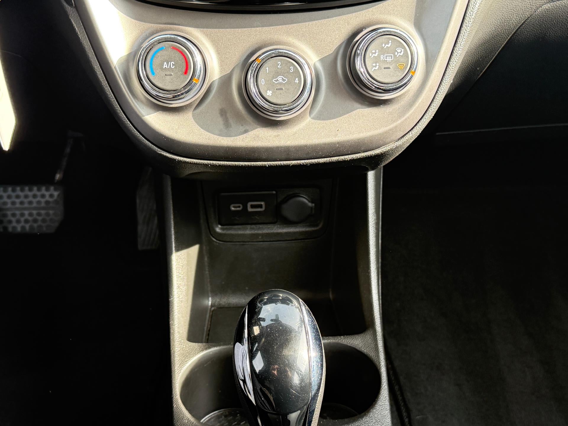 2022 Chevrolet Spark 4dr HB CVT 1LT